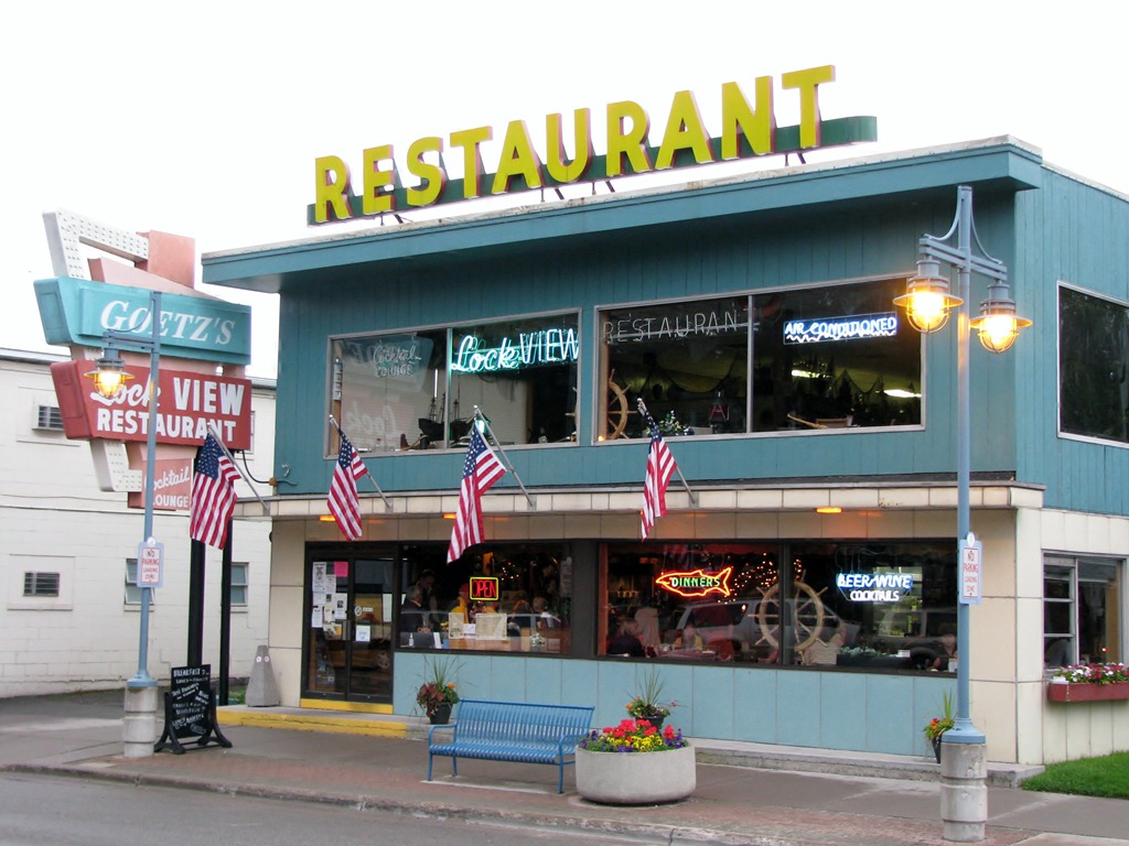 [4904%2520Michigan%2520-%2520Sault%2520Sainte%2520Marie%252C%2520MI%2520-%2520Goetz%2527s%2520Restaurant%255B3%255D.jpg]