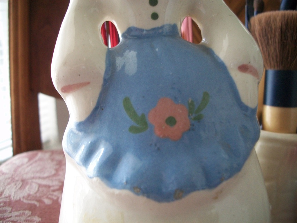 [HEB%2520canada%2520girl%2520vases%2520cut%2520ant%2520damage%2520031%255B5%255D.jpg]