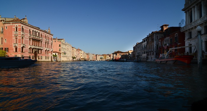 [Gondola%2520-%2520Grand%2520Canal2%255B2%255D.jpg]