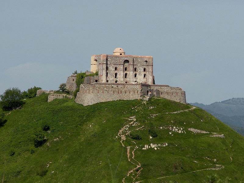 [Forte_Diamante%2520Genova%255B3%255D.jpg]