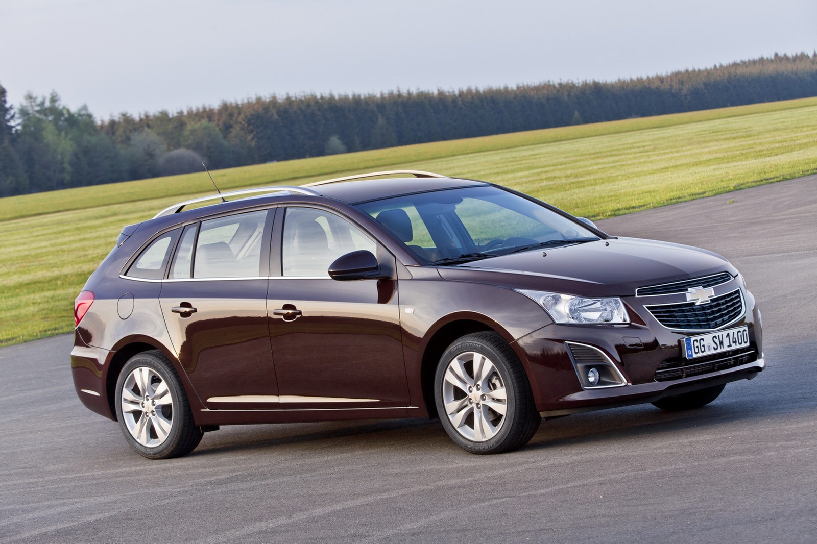 2013-Chevrolet-Cruze-Facelift-E37[2].jpg