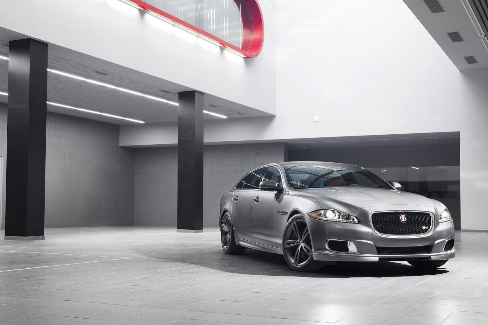 [2014-Jaguar-XJ-R-2%255B3%255D.jpg]