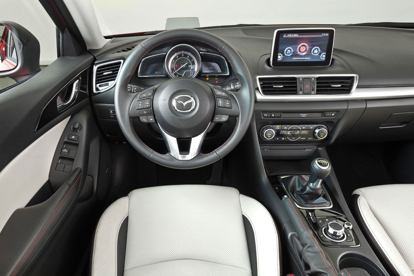 [2014-Mazda3-Sedan-29%255B2%255D.jpg]
