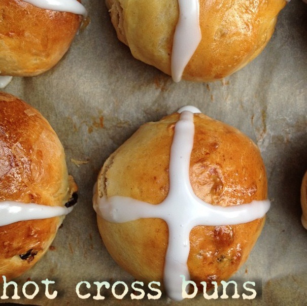 [hot-cross-buns-twelve-loaves-5%255B3%255D.jpg]