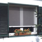 lgar-completa-su-exten-oferta-en-muebles-y-accesorios-para-el-bano-con-una-linea-de-mosquiteras-4136_image.jpg