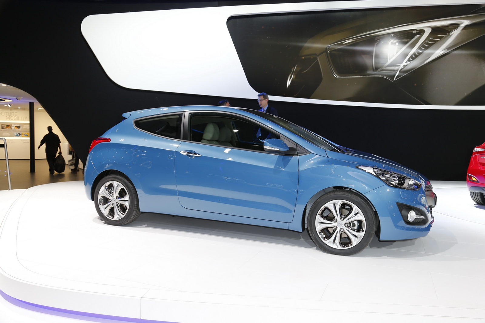 2013-Hyundai-i30-1%255B2%255D.jpg