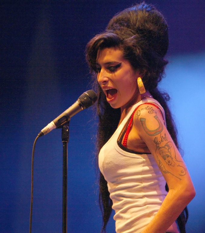 [Amy_Winehouse_f4962007_crop%255B4%255D.jpg]