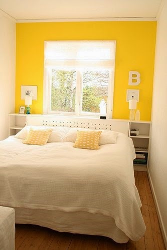 [Chez-Larsson-Yellow-Bedroom-23.jpg]