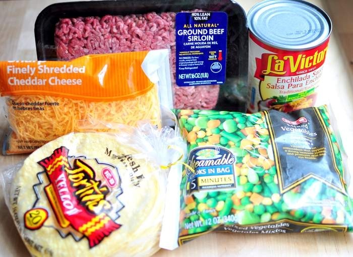 Beefy Veggie Enchilada Casserole {Low Calorie Recipe} Monica Wants It