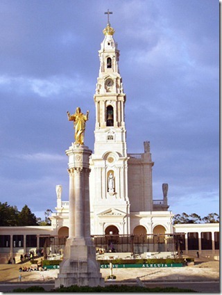 [Basilica-Our-Lady-of-Fatima-Potugal_%255B2%255D.jpg]