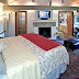The Sycamore Retreat features a gorgeous Garden Suite.