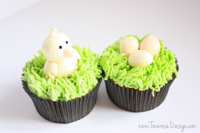 lage påskekylling av marsipan påskecupcakes 