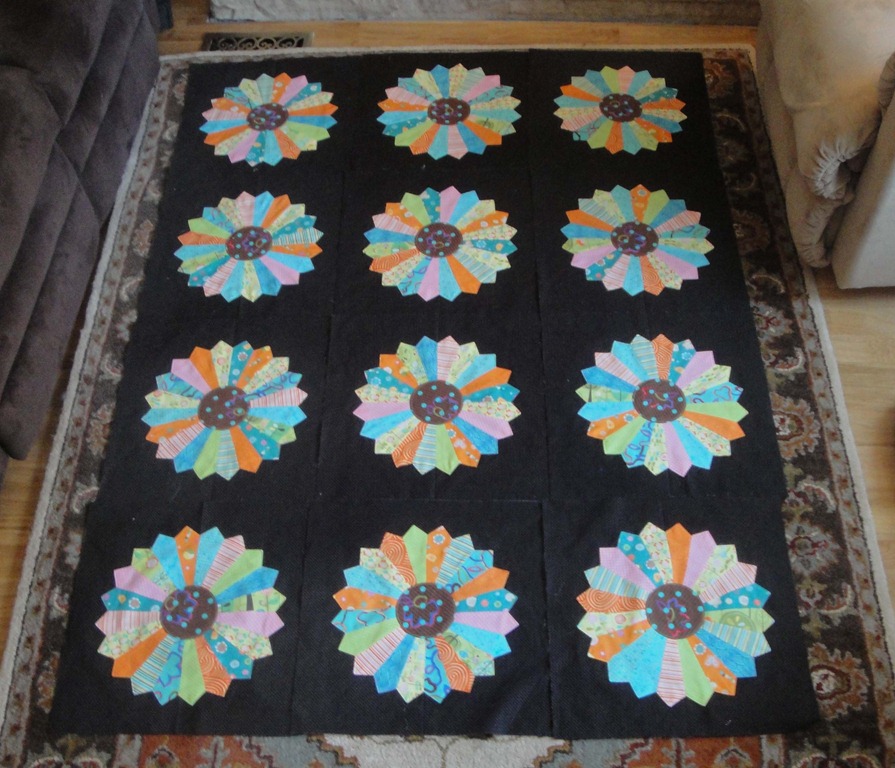 [accuquilt%2520go%2520dresden%2520plate%2520blocks%255B3%255D.jpg]