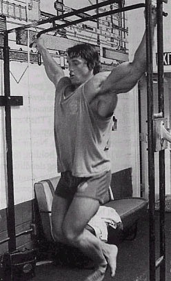 arnold_pull_up