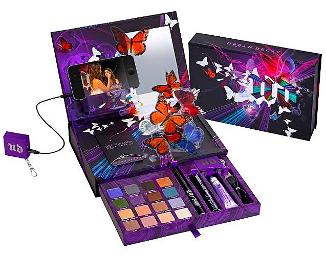 [Sephora%2520Singapore%2520Urban%2520Decay%2520Book%2520of%2520Shadows%2520IV%2520Holiday%2520Collection.jpg]