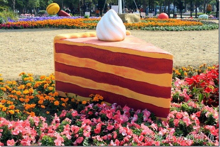 台南-2015百花祭。蛋糕造型裝置藝術。