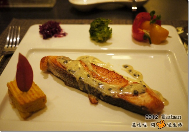 [P1220445_thumb12.jpg]