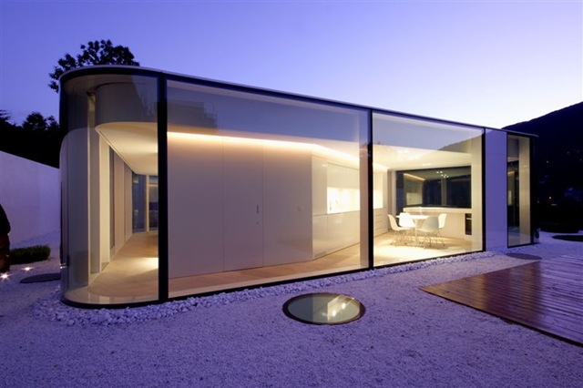 [fachada-moderna-casa-Lago-de-Lugano-JM-arquitectos%255B5%255D.jpg]