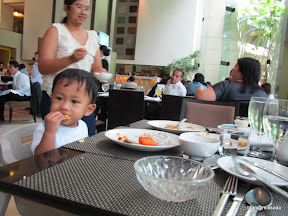 พู่กันฉลองวันเกิดยาย ตา