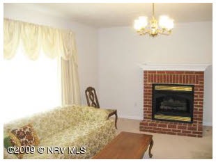 [living%2520room%255B4%255D.jpg]