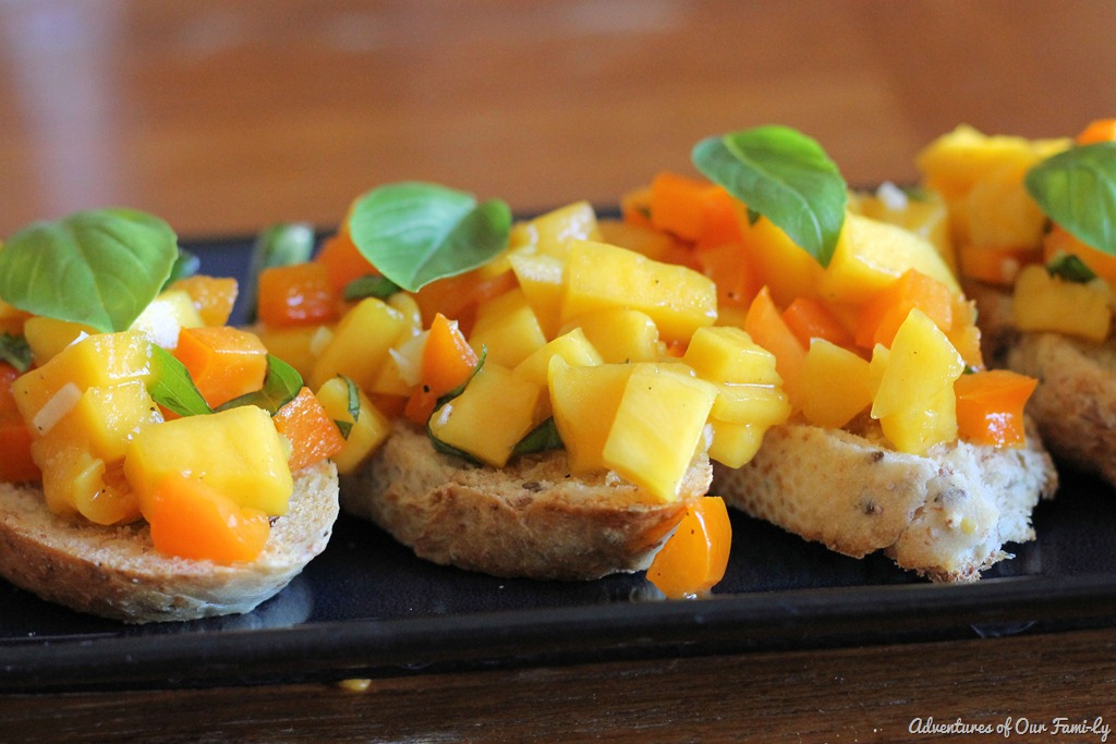 [summer_bruschetta_recipe_mango_pepper%255B10%255D.jpg]