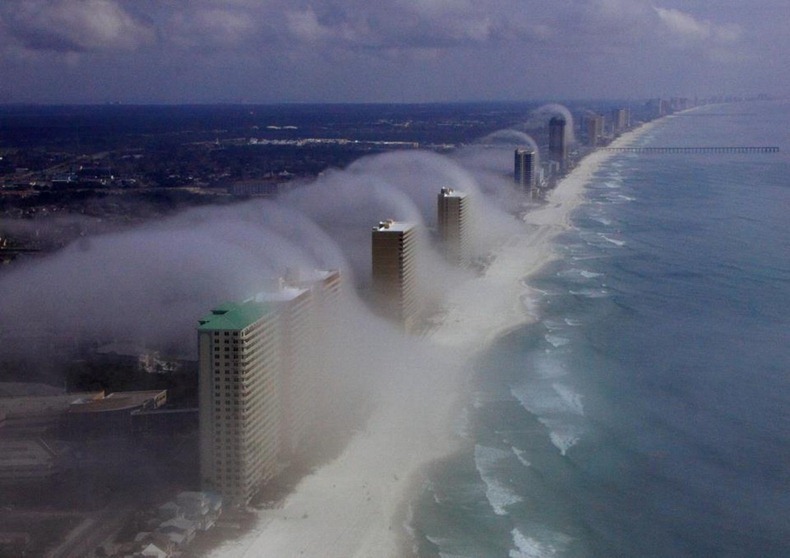 سحب كوندو الرائعة تضرب ساحل فلوريدا ! Condo-clouds-7%25255B2%25255D