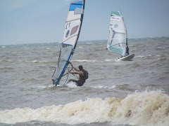 Rian e Andresa treinando na MGW, 2 dias antes do Campeonato. Fotos do evento Janeiro 2012 Campeonato Brasileiro de Slalom e Sulamericano de RSX, Bic e Race Board. Foto numero 2886. Fotografia (fotografias) da MGW Brasil Windsurfing Team - Meu Garoto Windsurf. Venha aprender com o campeão, George Rebello (Meu Garoto). Aula e aluguel de equipamentos para windsurf. Personal windsurf. Guarderia MGW.  aula aulas windsurf guarderia de surf windsurfing in the surfboards buzios rio janeiro e kitesurf slalom fun funboard freestyle búzios rj cabo frio videos fanatic formula prancha