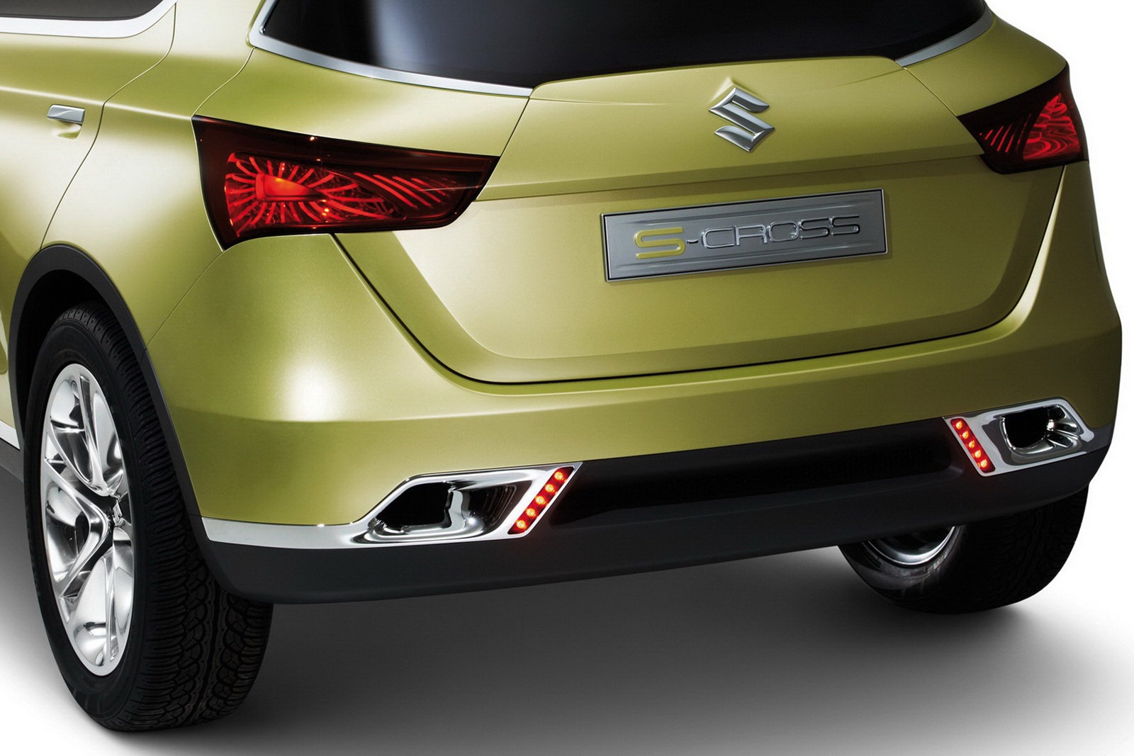 [Suzuki-S-CROSS-Concept-9%255B2%255D.jpg]
