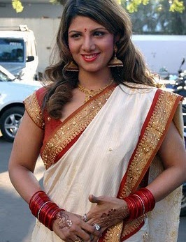 [rambha%2520in%2520wedding_saree%255B3%255D.jpg]
