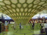 10 giugno 2008: Scalo (di 6 ore) in aeroporto ad Abu Dhabi, in Arabia Saudita