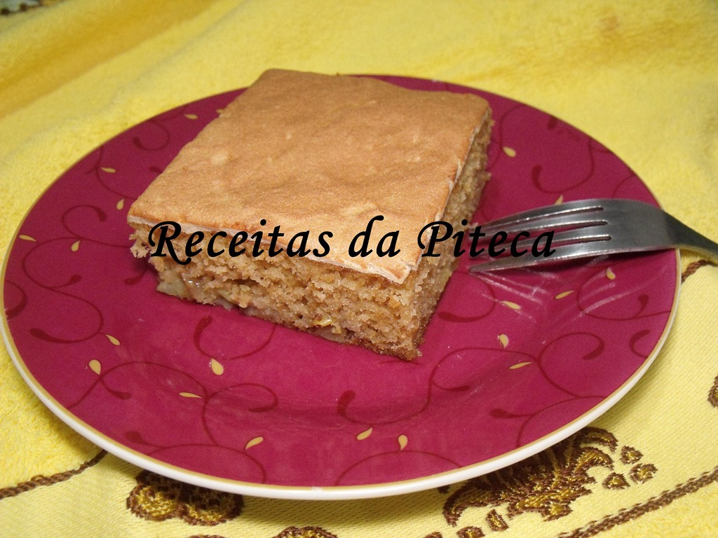 [Bolo%2520de%2520uvas%2520no%2520tabuleiro%255B6%255D.jpg]