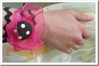 wristlet wristlet