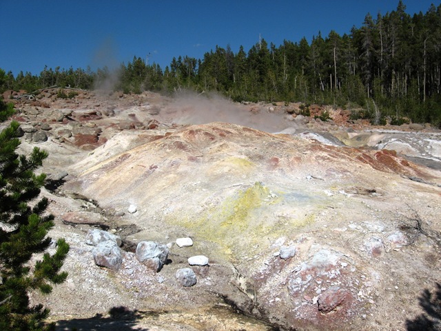 [NorrisGeyserBasin2452.jpg]