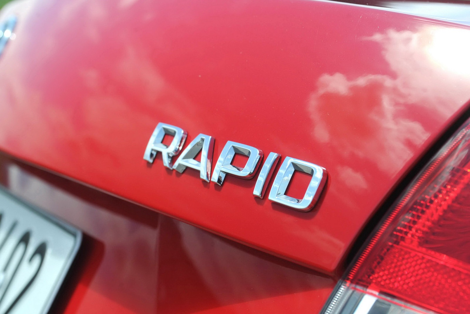 [2013-Skoda-Rapid-100%255B2%255D.jpg]