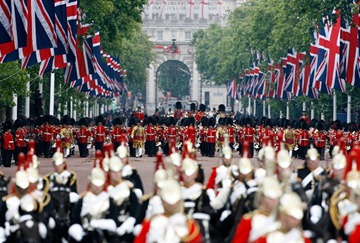 TROOPING_THE_COLOUR_003