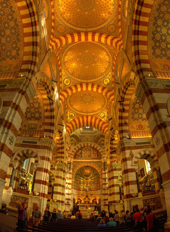 [marseille_cathedral_interior_by_sala%255B1%255D.jpg]