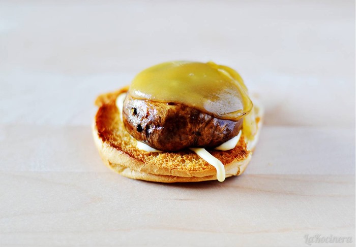 mini mushroom on bun mini mushroom on bun
