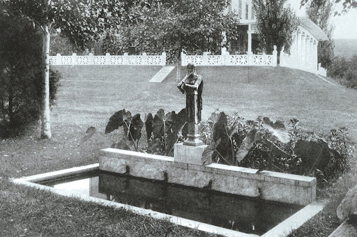 Look at this beautiful fountain basin designed by Augusta and Augustus Saint-Gaudens for themselves.  Found in Cornish, New Hampshire, this little detail amongst a huge estate makes all the difference.