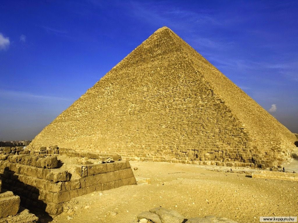 [A_Nagy_Piramis-Giza2.jpg]