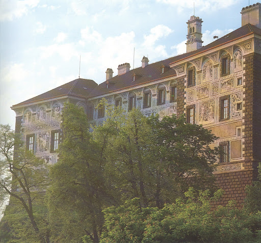 Castle Nelahozeves in central Bohemia is decorated with late-16th-century sgraffito work.