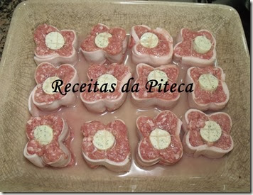Popiettes com manteiga, alho e ervas Popiettes com manteiga, alho e ervas
