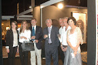 Un grupo de expositores junto a Josefina Travers de Braun. Gentileza: D&D.