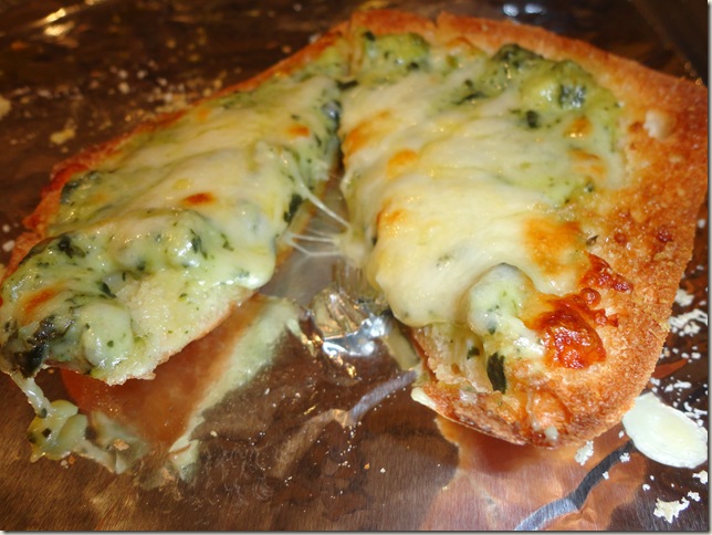 Spinach Artichoke Bread 042