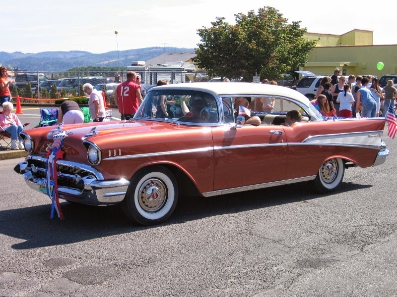 [IMG_7603-1957-Chevrolet-Bel-Air-Spor.jpg]