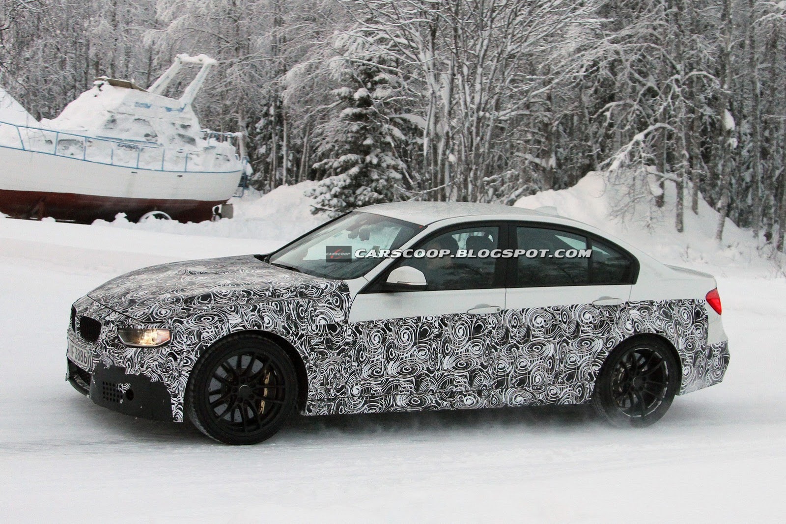 [2014-BMW-M3-Sedan-x3Carscoop%255B3%255D.jpg]