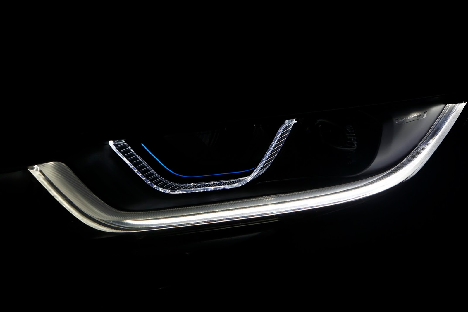 [BMW-i8-28%255B2%255D.jpg]