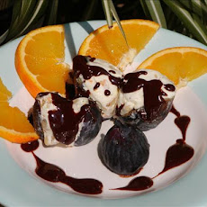 Stuffed Figs Drizzled With Chocolate