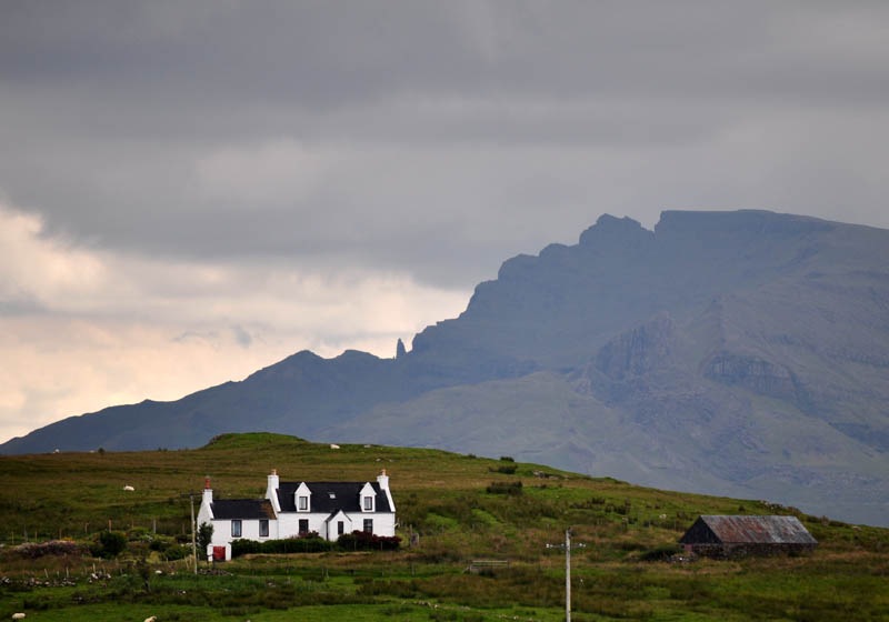 [Staffin%2520and%2520Storr%255B3%255D.jpg]