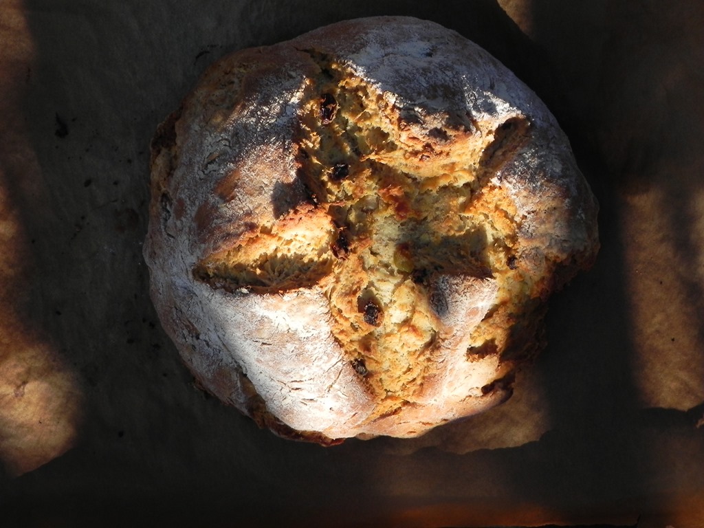 [irish-soda-bread-4%255B4%255D.jpg]