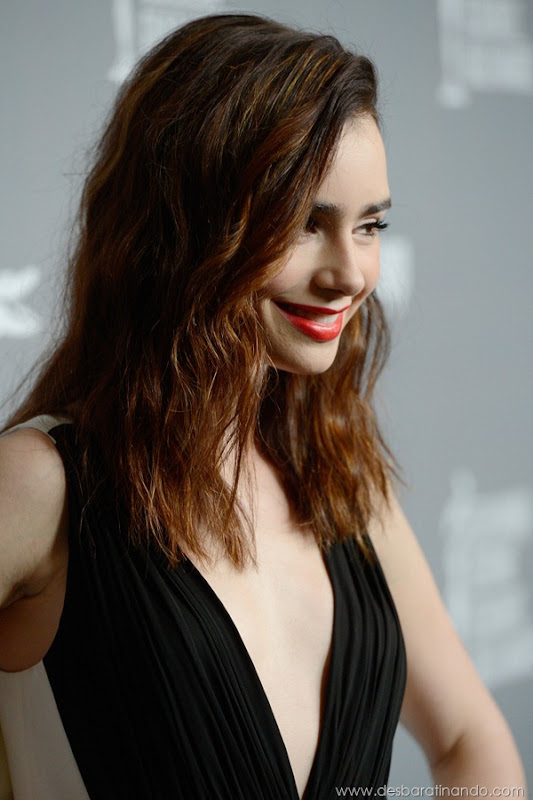 lily-collins-linda-sensual-sexy-lady-desbaratinando-sexta-proibida (10)